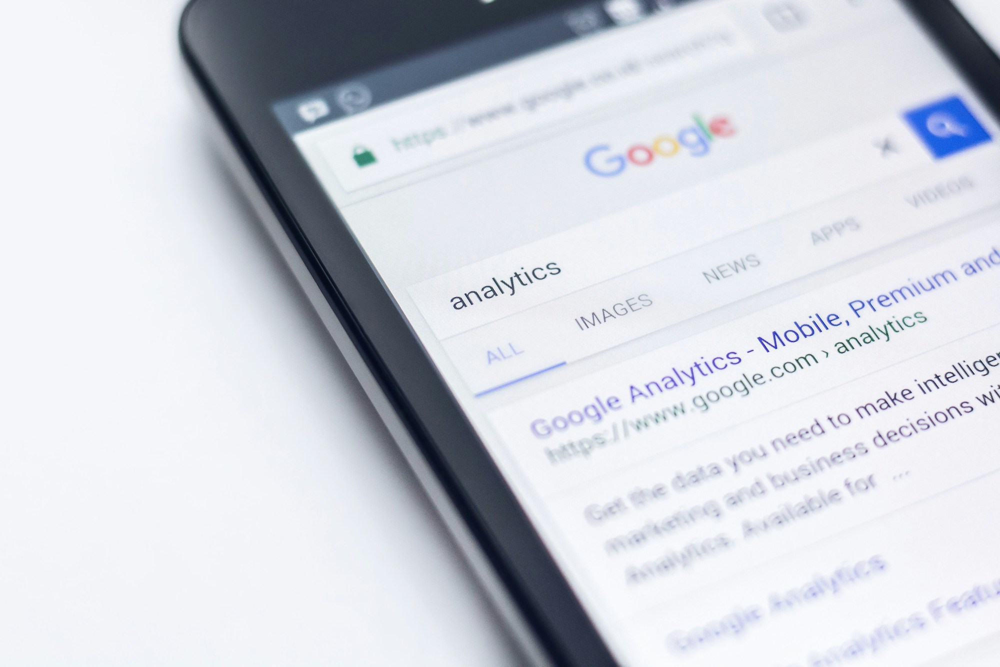 Google Search Console vs. Google Analytics: Know the Difference